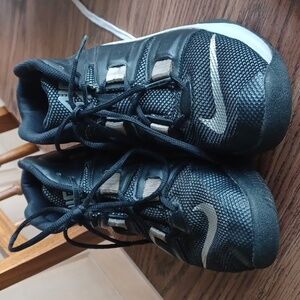 Nike Air Max Charge Size 7Y Shoes Boy's Basketball Youth's Black